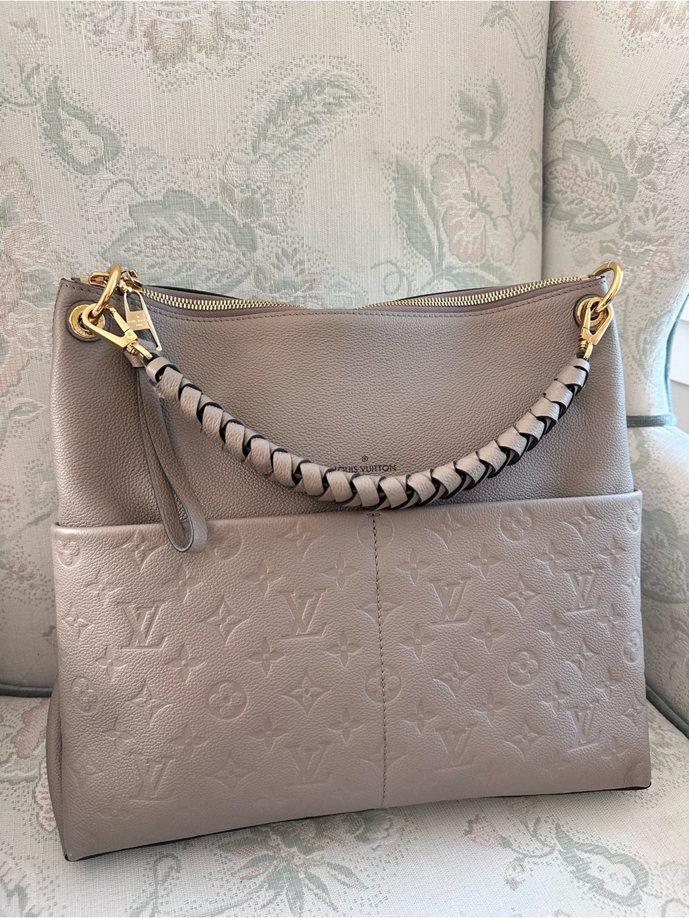 Louis Vuitton Maida Hobo MM Empreinte Leather in Tourterelle- NEW CONDITION